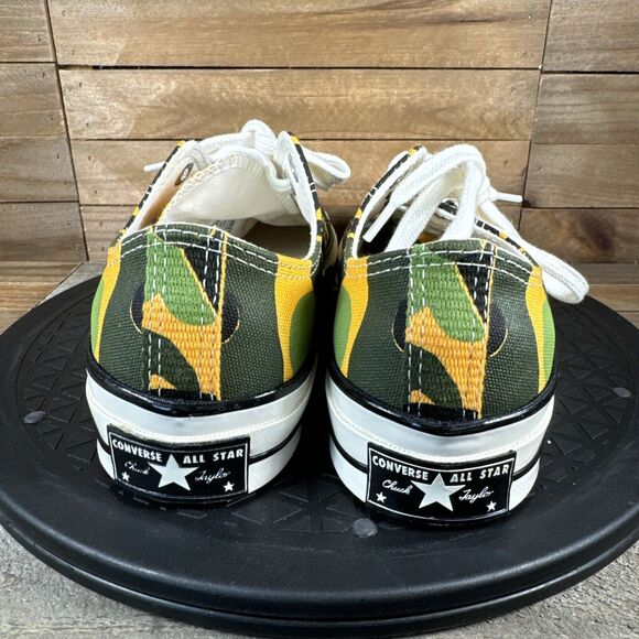 Camouflage Low-Top Sneakers - Picture 4 of 10